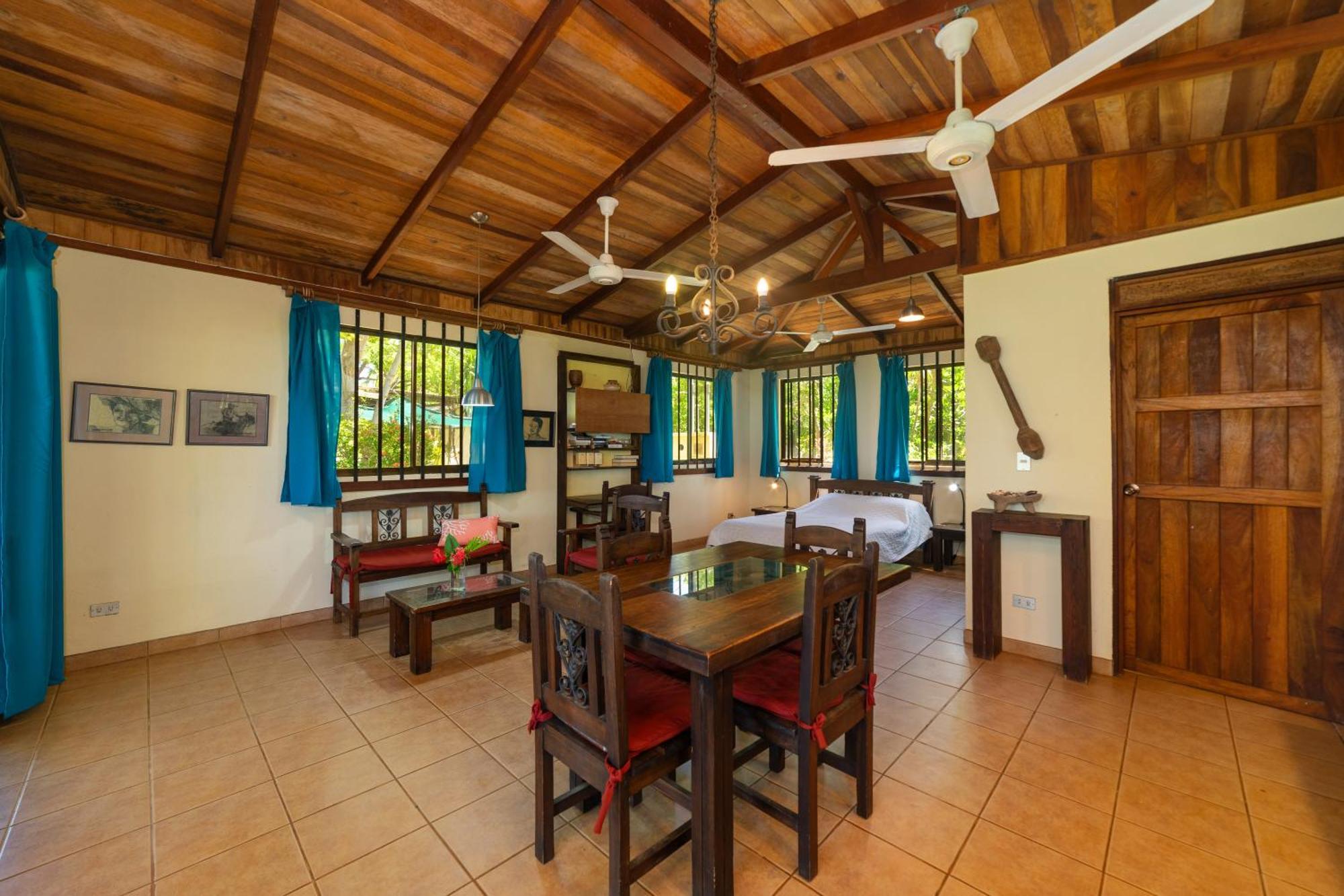 Casas Pelicano Playa Junquillal Exterior photo