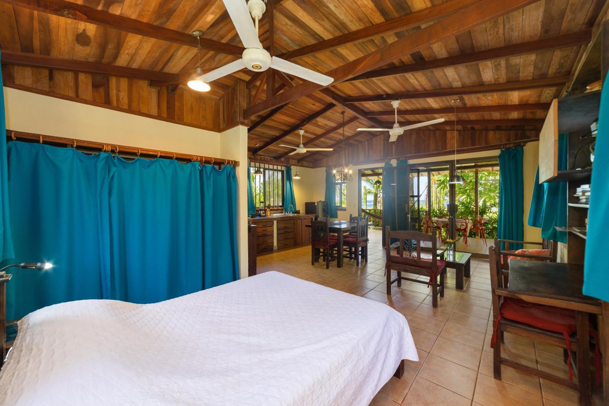 Casas Pelicano Playa Junquillal Exterior photo